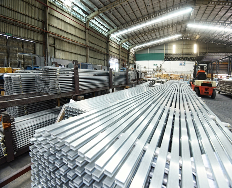 中国铝工业强劲复苏 低碳氧化铝成为全球铝业“